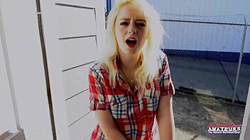 Blonde Cutie Annie Archer Rubs Her Twat With A Sex Toy And Gives A Bj