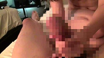 痴女の足コキ・手コキ・ハメ動画!