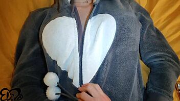 I cum in bunny's throat during Easter video