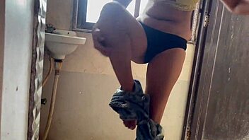 corporate lady gets fucked by colleague after asking for lift