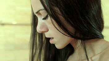 Brunette Eveline Enjoys Bathroom Time with Gentle Fingering