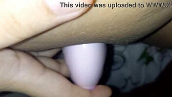 fiquei molhadinha com o sugador de clitóris