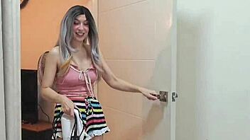 Daydreaming About Fucking My Step-Mom