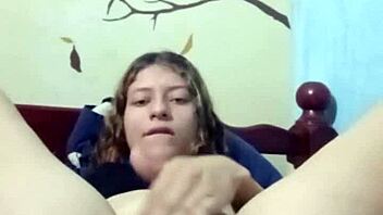 i masturbate richly with my palette, young latina showing her tits