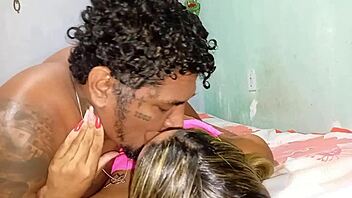 I'm married, giving my ass to the cuckold and cumming good in bedroom. beautiful brunette humiliates.