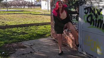 watch this teen squirt in the park