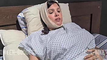 I Asked My Doctor For Help To Cum, And She Gave Me A Handjob! 🩺💦