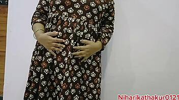 Pregnant Mature Indian Housewife Exposes Fat Pussy And Big Natural Tits In First Time Homemade Solo!