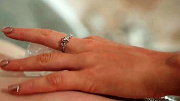 I, as a natural lesbian, shelter from the rain with my babe for romantic sex and orgasm, hehe