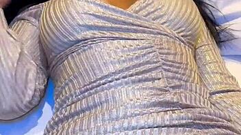 A stranger convinces a 23-year-old woman from the disco to have a conversation outdoors with oral and cowgirl sex