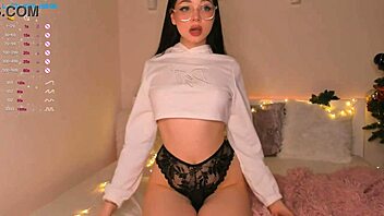 wowgirls liza 2022-12-24 with big tits chat 😍