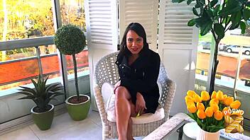 Christina meets Sally and introduces her to the joys of lesbian experiences