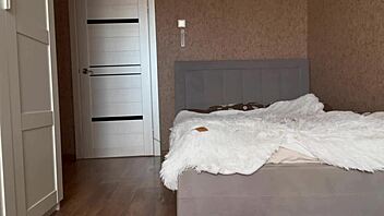 Arab stepmom consoles stepson with sexy legs in pantyhose 😍