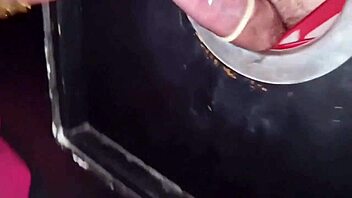 Gloryhole, the tastiest hole in the swing club