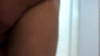 i watch wife spred for big coc, handjob from frend