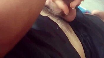 Pajeo A Mi Mejor Amigo Mientras Vemos Peliculas, Focusing On Curvy Latina Tits.