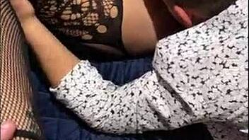 i watch wife spred for big coc, handjob from frend