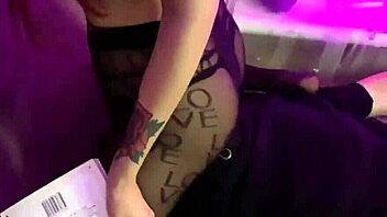 mistress sofi does full-weight facesitting in nylon tights