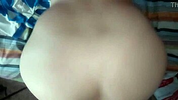 Follando a mi hermanastra culona y tetona