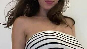 HOT VIDEO OF LESBIAN NEIGHBOR