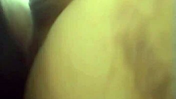 Smook thai asian girl has neutral conversational chat with viewers