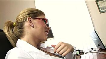 White skinned girl gets deepthroat and anal gaping in bed.