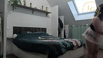 Chubby Soubrette Sexy Lexie Grants in lingerie and maid costume 😍