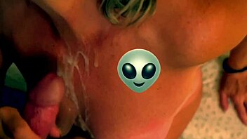 Curvy amateur couple enjoys anal creampie and cum on ass in fat assfucking