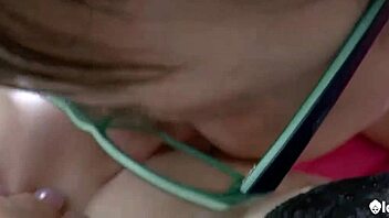 Curvy mature lesbian licking pussy and toy fun!