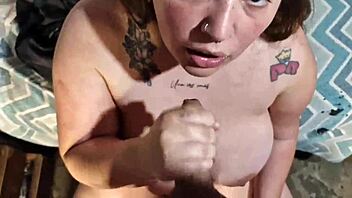 Sucking my boyfriend's cock for our anniversary holiday 😘