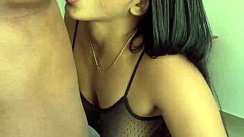 Cute girl sucks and licks nipples non-stop in amateur couple