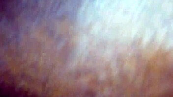 Redbone milf lets me suck her pussy