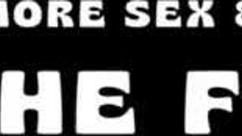 Elly Clutch Can't Get Enough!