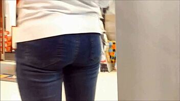 teen ass in tight jeans hidden cam 😏