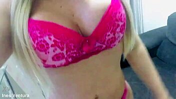 Do you like this tattooed pornstar action?