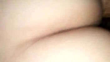 Is vecina caliente ready for some fun?