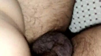 Is vecina caliente ready for some fun?