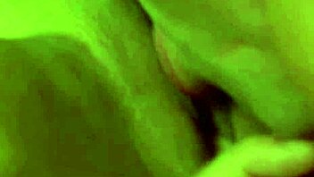 I love lickin' and playin' with her pussy, givin' sensual massage, mmm...