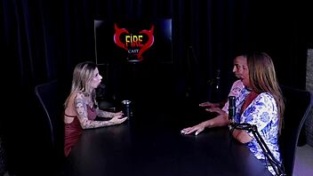 Who calls to record wants to eat you, doesn't accept, wants to be grandma, charges in recordings - black top delight on sheer red