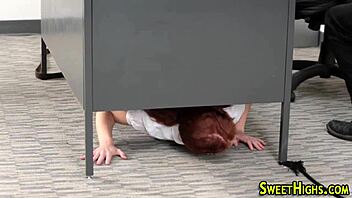 hey check this redheaded coed sucking and riding hard for a facial cumshot 😏🍆