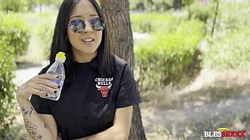 A story of casting a virgin teen 18+ in homemade outdoor setting