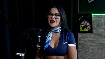 Tifany Rocha fired for plane sex! Putarias in flights?