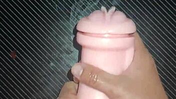 You wanna kissy both sides from vagina to mouth?