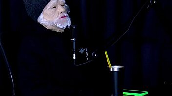 Tifany Rocha fired for plane sex! Putarias in flights?