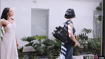 Realtor dives into lesbian strapon action with divorced black teen licking wet pussy!