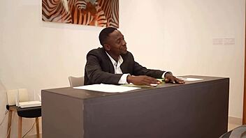 office fuck long dick in a big ass at the office when the boss is out