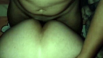 Mature Curvy BBW Receives Cock Deceptively While Pretending To Work