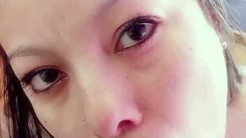 she gives amazing deep throat blowjob at home 😍 cum in mouth