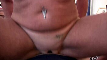 she gets right down to business of getting fucked 😏