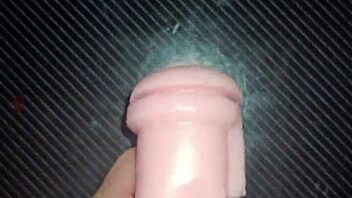 You wanna kissy both sides from vagina to mouth?